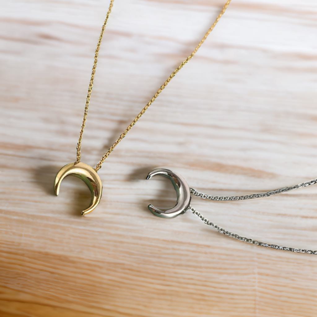 Celestial Whisper: Delicate Light on Her Collar