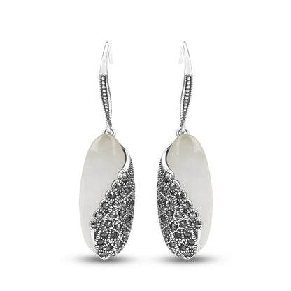 Mystic Dewdrops: Timeless Elegance in Green Sparkles
