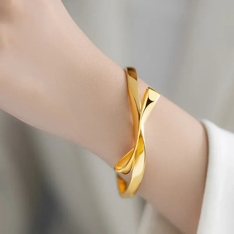 Golden Charm Ribbon: Elegant Bow Bangle for Women & Babies