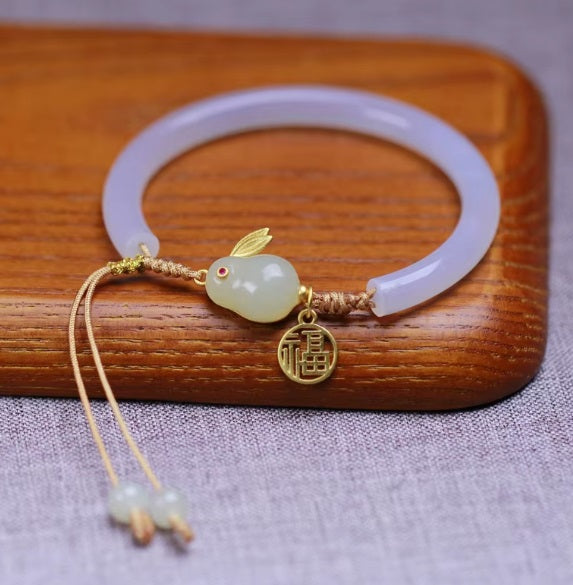 Minimalist White Jade Bangle: Modern and Chic