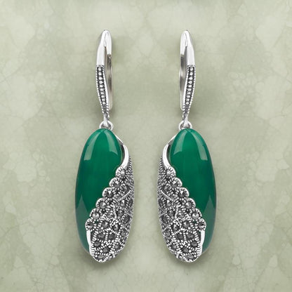 Mystic Dewdrops: Timeless Elegance in Green Sparkles